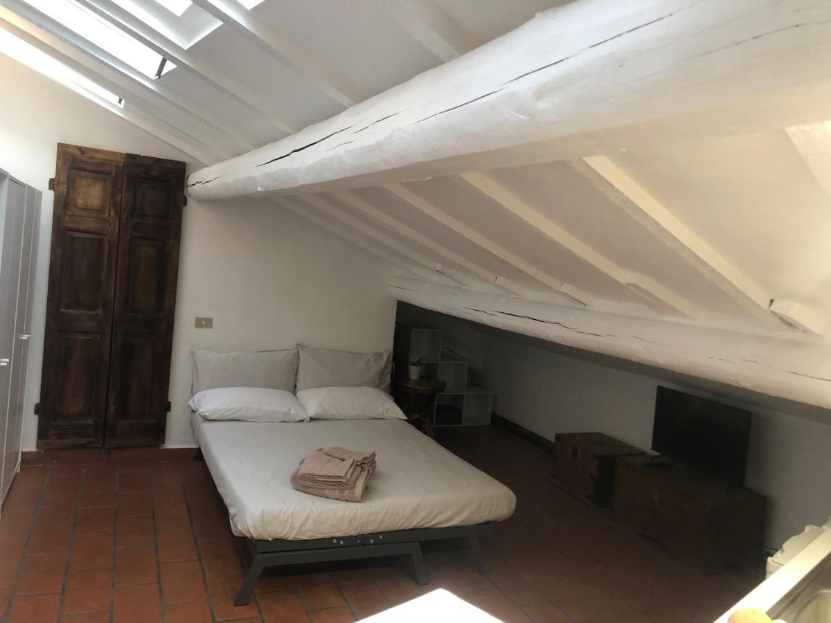 Il Tetto Fiorito Dell'isola Appartement *